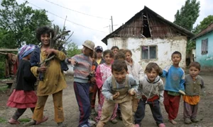 copii saraci  jpg