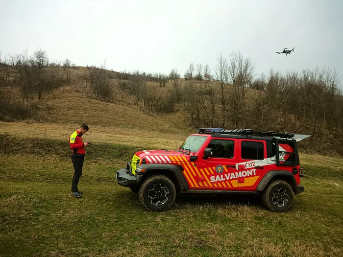 Octogenara dispărută este căutată de salvamontiști cu drona Foto: Salvamont Gorj