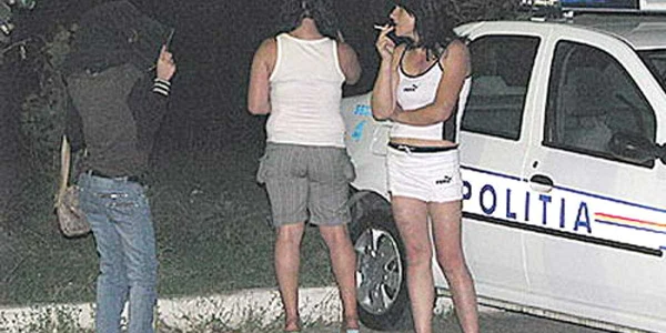 Proxeneţii exploatau sexual tinere