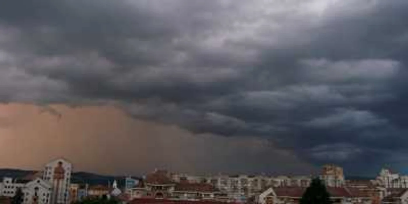 Luni şi marţi sunt aşteptate ploi şi burniţă FOTO Adevărul