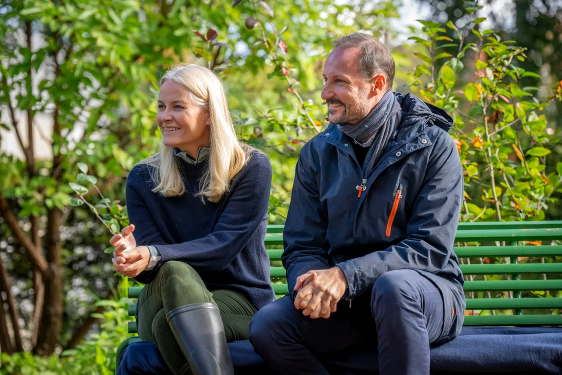 Prințesa Mette Marit și Prințul Haakon în sept 2024 Casa Regală norvegiană jpg