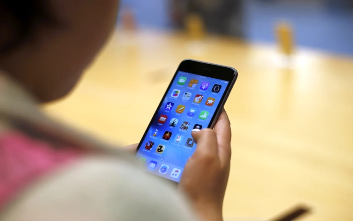 
    iPhone 6s şi 6s Plus se bucură de un succes comercial enormFoto: AP  