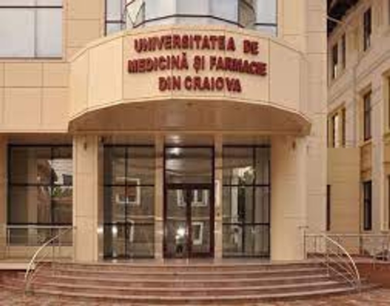 Studenții din Craiova s-au ales cu probleme de vedere și arsuri după un curs