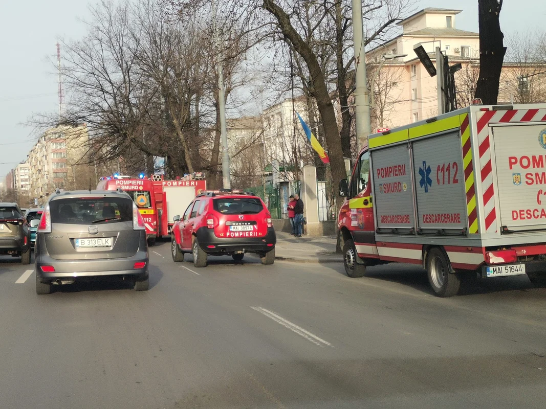  Accident cu șase mașini pe șoseaua Ștefan Cel Mare din București / foto: Dan Papics