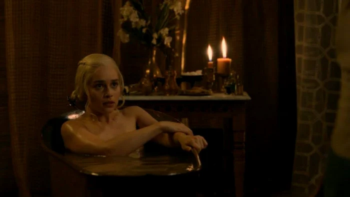 1 emilia clarke game of thrones daenerys targaryen 4 jpg jpeg