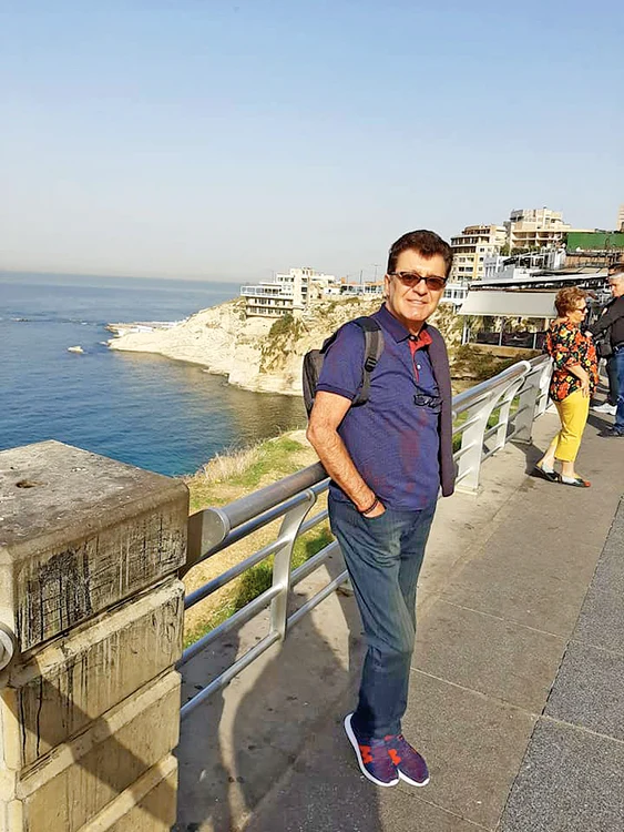 
    Aurelian Temişan  (47 de ani)  