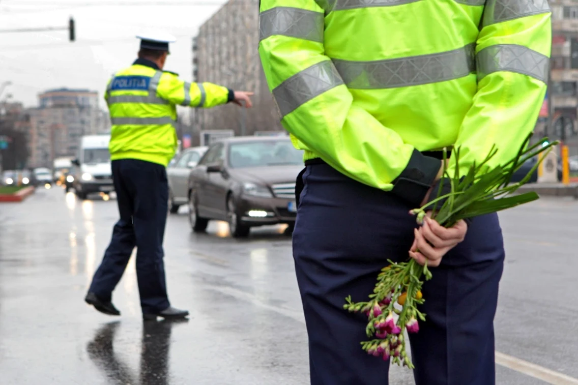 politisti martisor rutiera foto eduard enea
