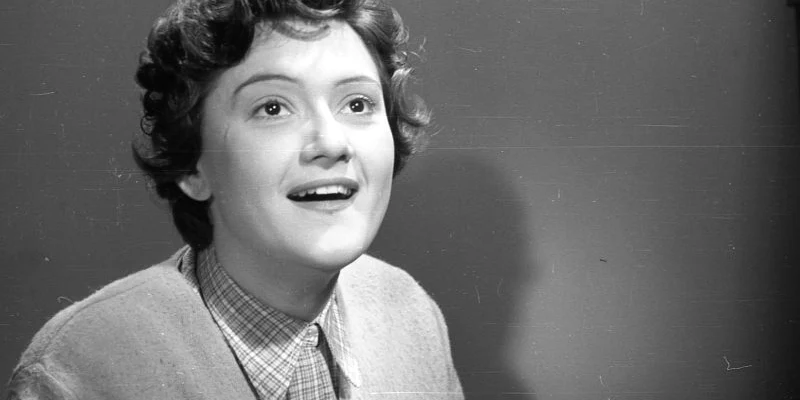 Olga Tudorache in filmul Directorul Nostru 800x501 jpg