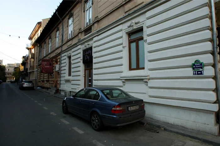 Imobilul din imagine se află pe lista clădirilor care pot fi demolate. FOTO Adevărul