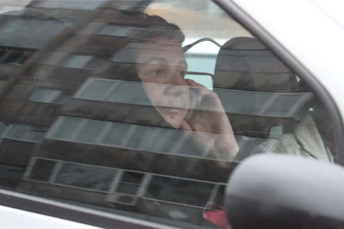 
    Magda Catone se pregăteşte pentru înmormântarea lui Şerban Ionescu  