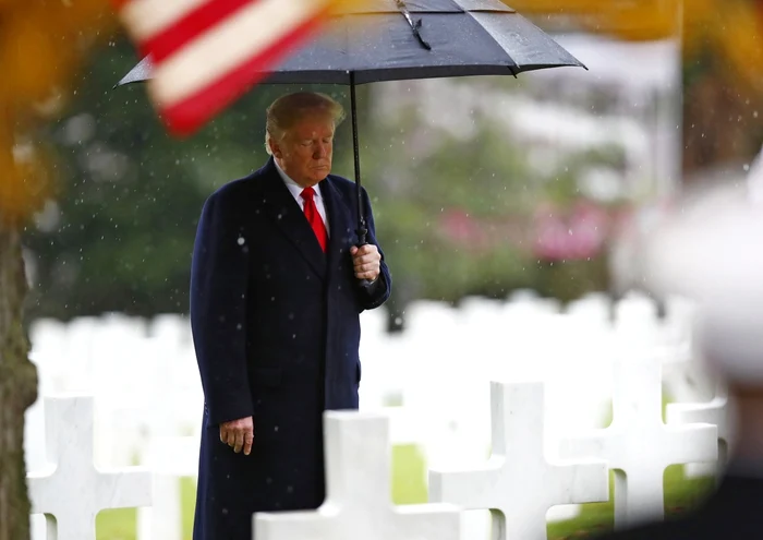 Donald Trump, la cimitirul din Suresnes ridicat în memorira soldaţilor americani FOTO EPA-EFE