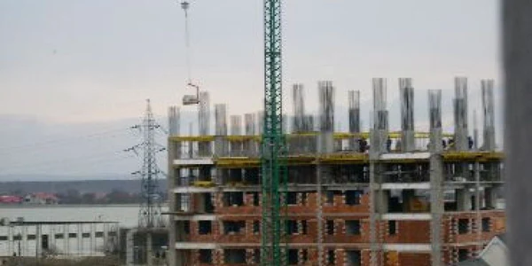 Bacău: Noi disponibilizări în domeniul construcțiilor