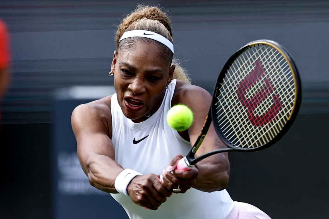 Serena Williams a jucat anul acesta două meciuri la dublu pe iarbă (Foto: EPAImages)