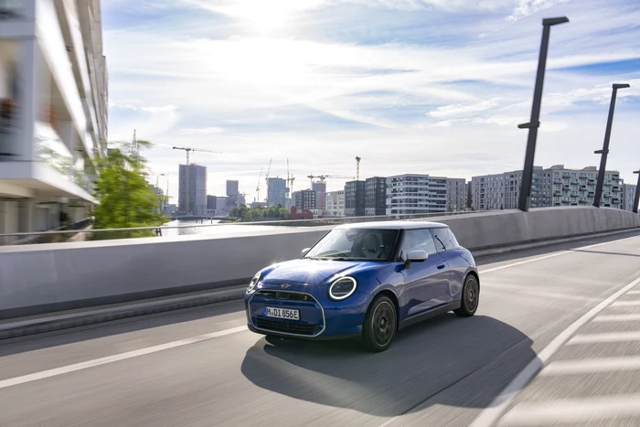 MINI Cooper SE Foto - MINI