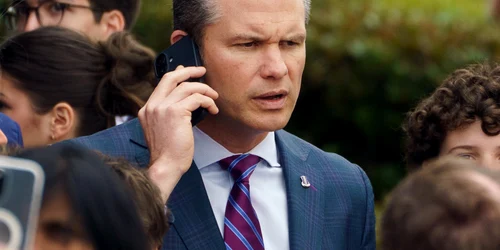 Secretarul apărării Pete Hegseth a rămas fără trei dintre consilieri FOTO EPA EFE jpg