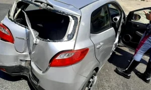 un roman drogat a facut prapad in italia a lovit cu masina doi politisti iar pe unul l a tarat zece metri font color red video font  jpeg