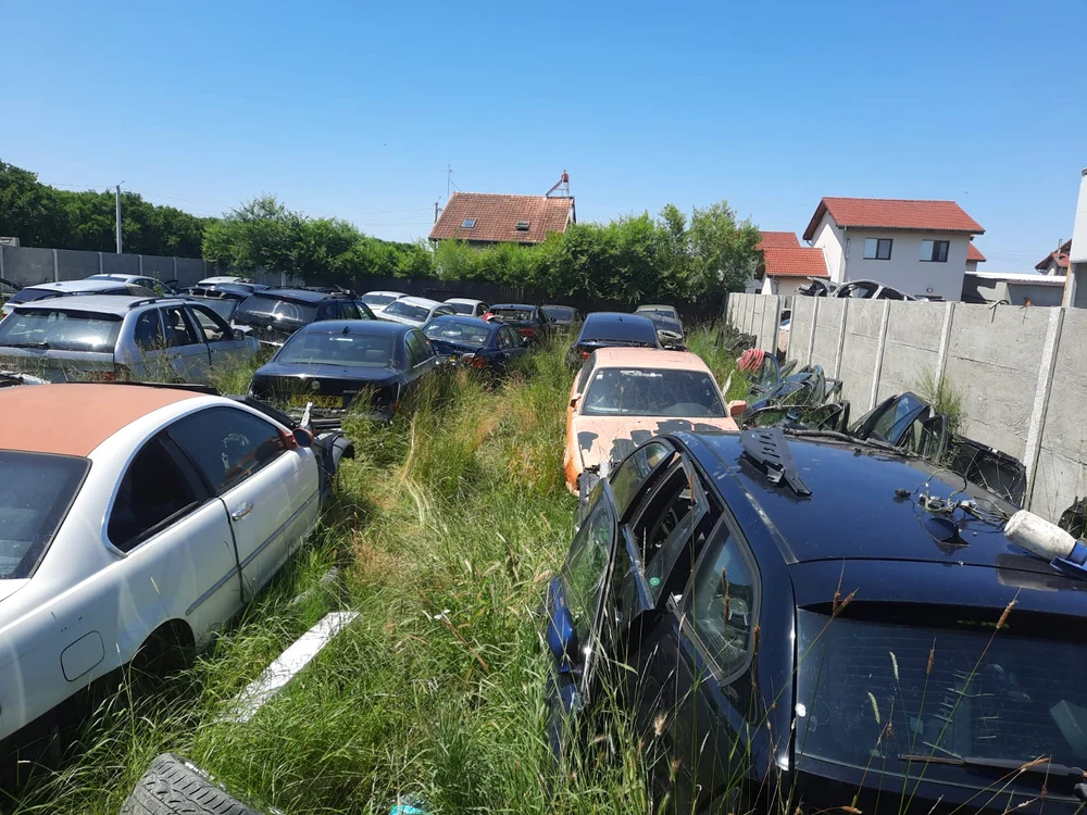 Centrele de dezmembare mașini și serviceurile au fost controlate FOTO RAR
