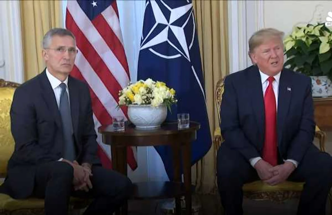 Jens Stoltenberg alături de Donald Trump, la Londra. Sursa: CNBC