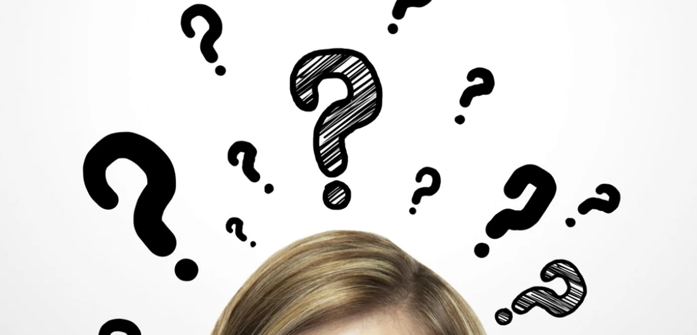 Semne de intrebare - femeie care se gandeste FOTO Shutterstock