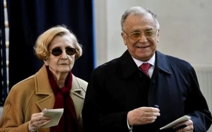 Ion și Nina Iliescu sunt căsătoriți din 1951 / foto: arhiva Click!