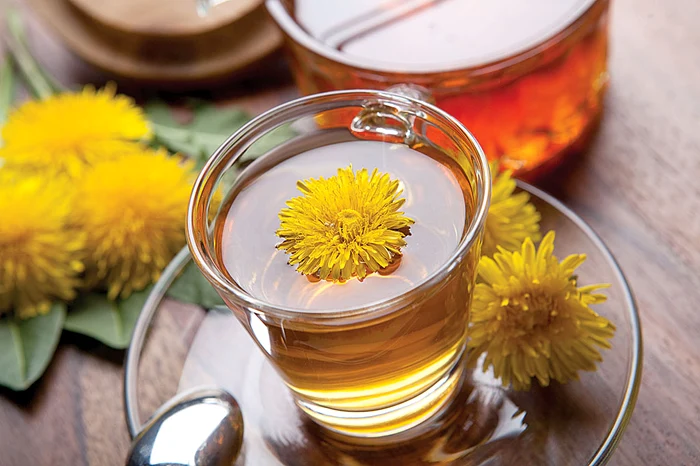 
    Fă-ţi un obicei din a bea  ceai verde în  fiecare dimineaţă  