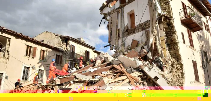 O femeie din Craiova a dispărut în urma cutremurului din Italia FOTO Getty Images