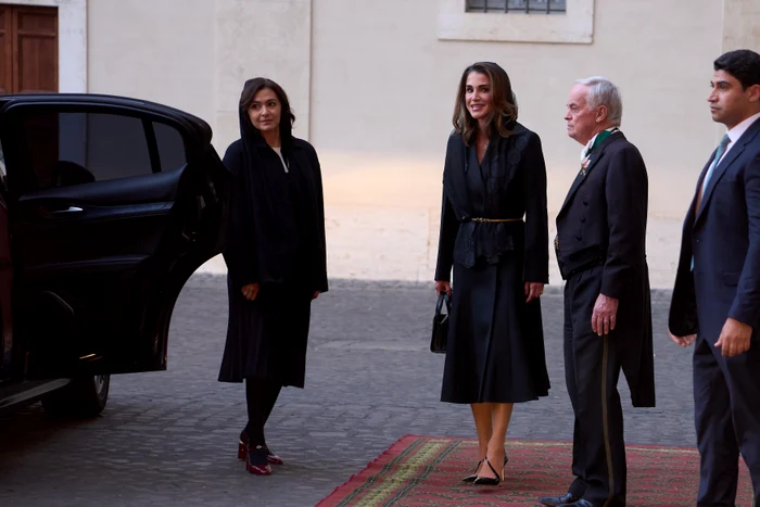 Regina Rania a Iordaniei, superbă la Vatican, Profimedia (1) jpg