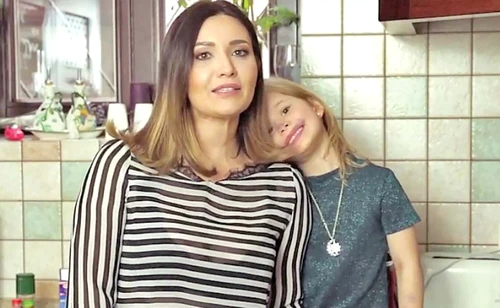 Fiica Elei Crăciun, Alesia (5 ani), e topită după ciocolata făcută în casă de mama ei