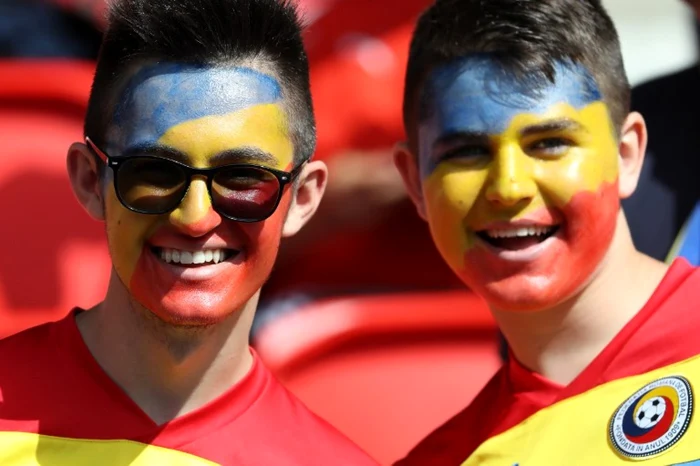 Fani iromâni aşteaptă calificarea FOTO AP