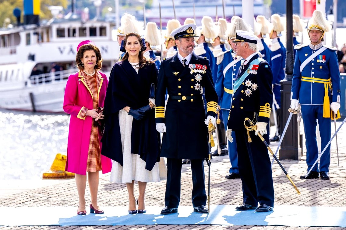 Regele Frederik și Regina Mary ai Danemarcei alături de regele și regina Suediei