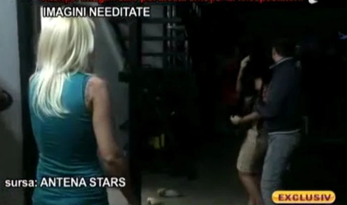 Mariana Roşca şi Renata s-au tăvălit pentru Leo de la Strehaia (captură Acces direct)