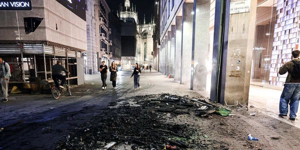 Distrugerile provocate de protestele din Italia 