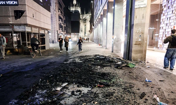 Distrugerile provocate de protestele din Italia