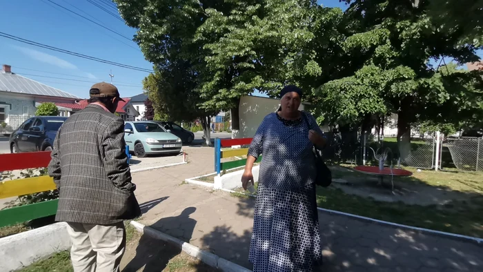 Votanți cu așteptări mari la Potcoava FOTO: A.M.