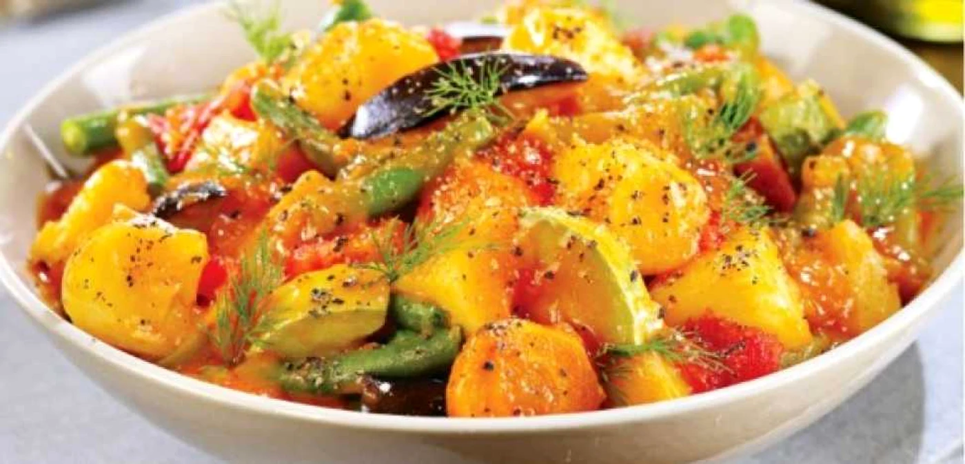 Ghiveciul de legume este un preparat de post gustos şi hrănitor. FOTO: Arhivă.