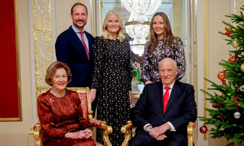 Casa regală norvegiană formată din Regele Harald, Regina Sonja, Prințul Moștenitor Haakon, Prințesa Ingrid Alexandra și Prințesa Moștenitoare Mette Marit, Profimedia jpg