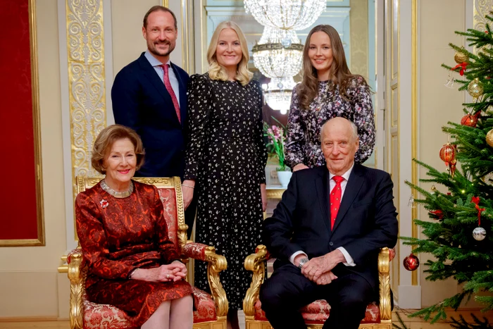 Casa regală norvegiană formată din Regele Harald, Regina Sonja, Prințul Moștenitor Haakon, Prințesa Ingrid Alexandra și Prințesa Moștenitoare Mette Marit, Profimedia jpg