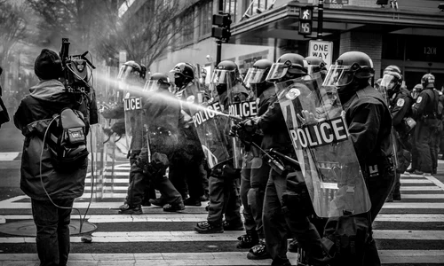 Dezbatere Historia: Crizele de după criză și securitatea națională | LIVE VIDEO jpeg