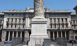 Columna lui Marc Aureliu din Roma (© Marco Assini / Wikimedia Commons)