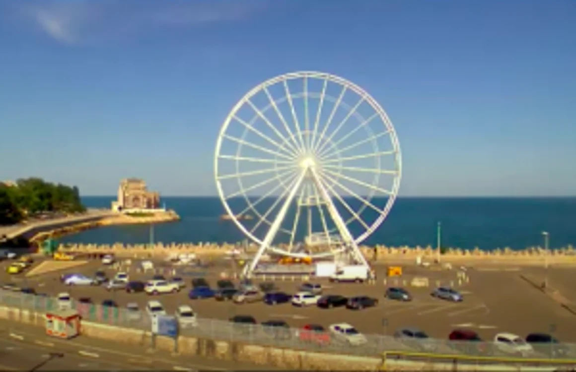 Roata panoramică Tomis Eye de la Constanţa Sursa Facebook Decebal Făgădău