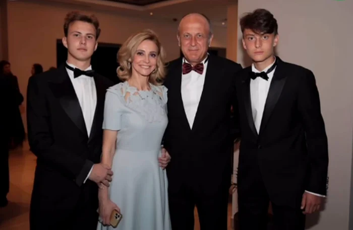 Diana și Dan Șucu, alături de cei doi băieți ai lor (FOTO: Instagram)