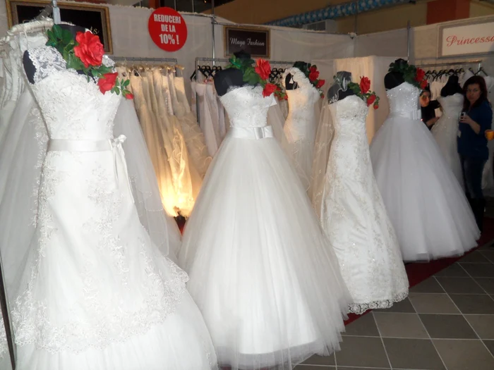 Peste 40 de firme isi expun ofertele variate, totul pentru o nunta de vis FOTO: Cristina Cicau