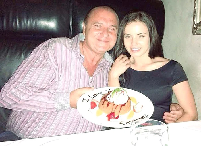 Şi cea mai bună prietenă a Monicăi e în SUA, unde s-a cuplat cu afaceristul român Nick Rădoi