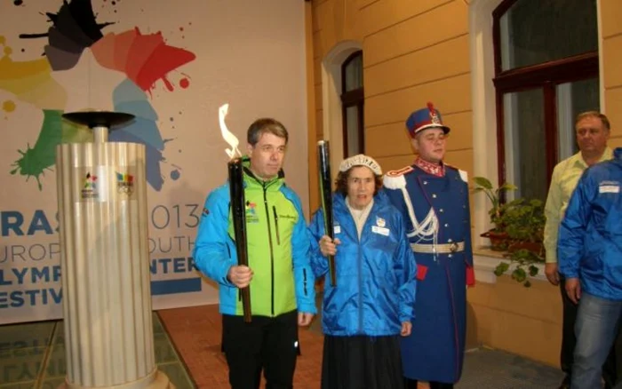 Romica Dîmboianu Pop a aprins flacăra olimpică la FOTE 2013. FOTOSimona Suciu.