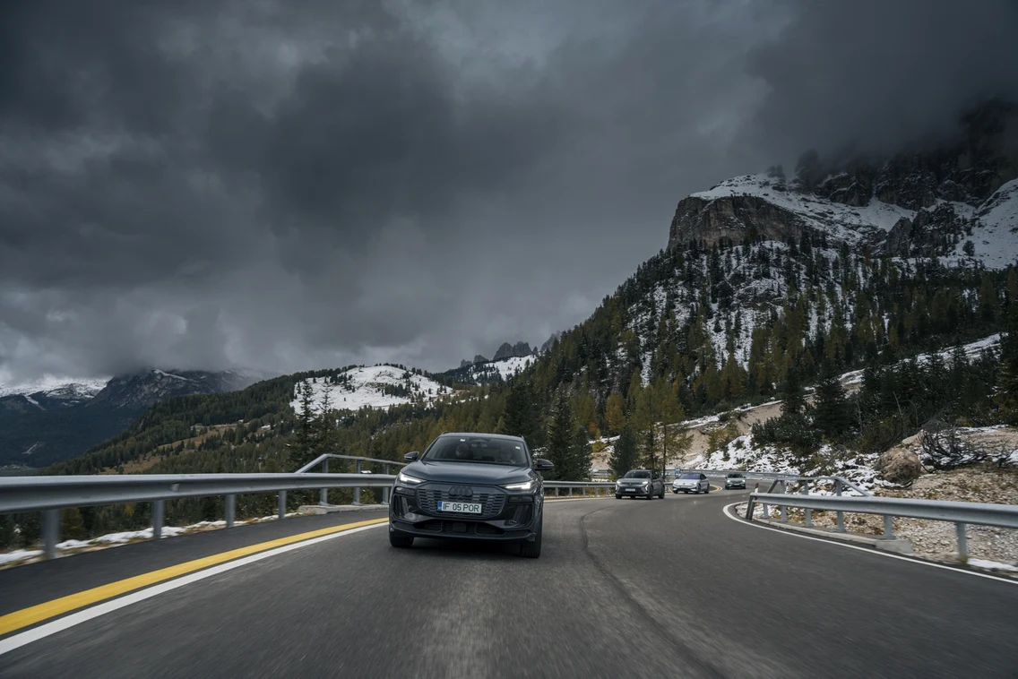 Audi Q6 e-tron în Pasul Sella Foto: Autocritica