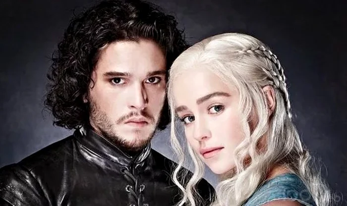 Actorii Kit Harington şi Emilia Clarke interpretează două dintre personajele centrale ale seriei, Jon Snow, respectiv Daenerys Targaryen FOTO HBO