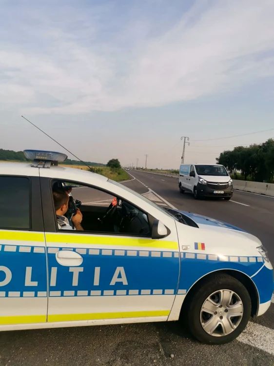 Circulaţie închisă pe DN1 la Azuga din cauza unor lucrări de reparaţii FOTO IJP Prahova
