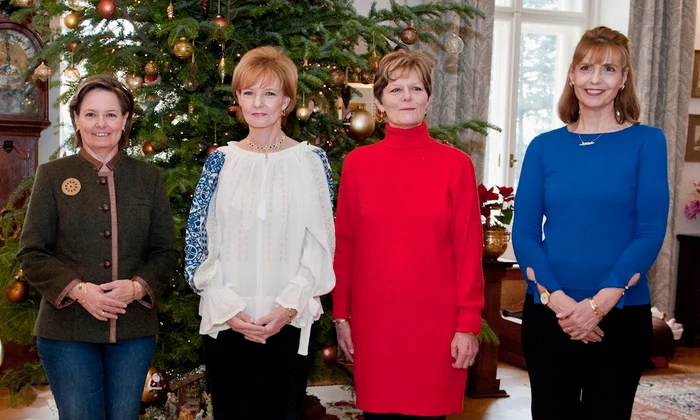 Familia Regala a petrecut Craciunul la Castelul Savarsin, Majestatea Sa Margareta, Principesa Elena, Principesa Sofia, Principesa Maria Daniel Angelescu (32) jpg
