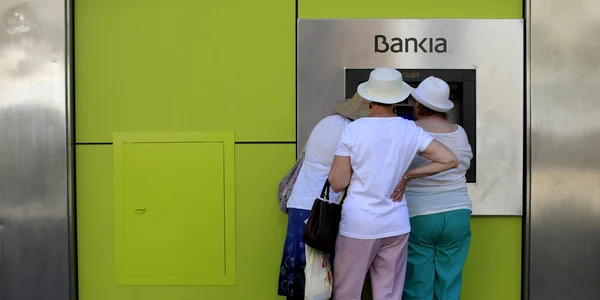 bancomat REUTERS