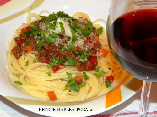 spaghete bolognese poza121 1024x768 jpeg